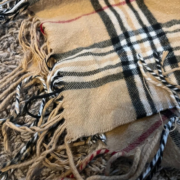 Cashmink by V.Fraas tan black plaid scarf - Picture 2 of 3